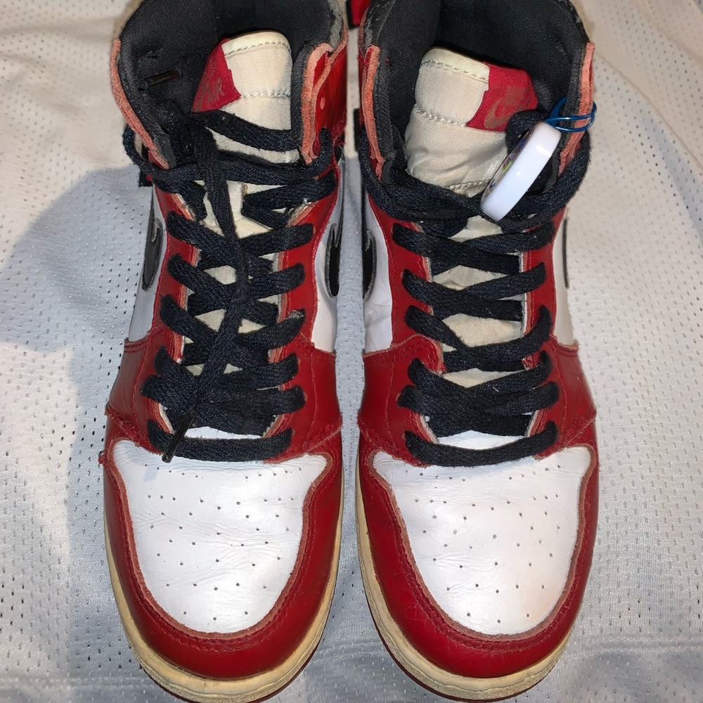 Jordan 1 Chicago 1994 - Picture 2 of 10